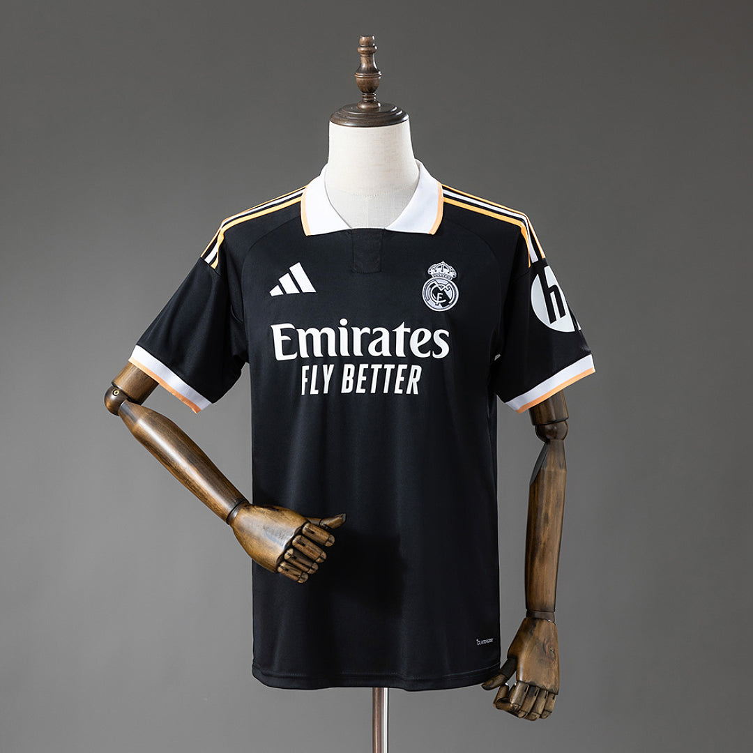 Camiseta Real Madrid Concept Negra 26/27 Adultos