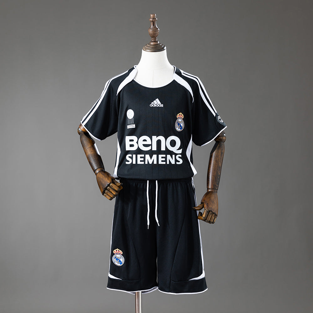 Camiseta + Short Real Madrid Tercera 06/07 Niños