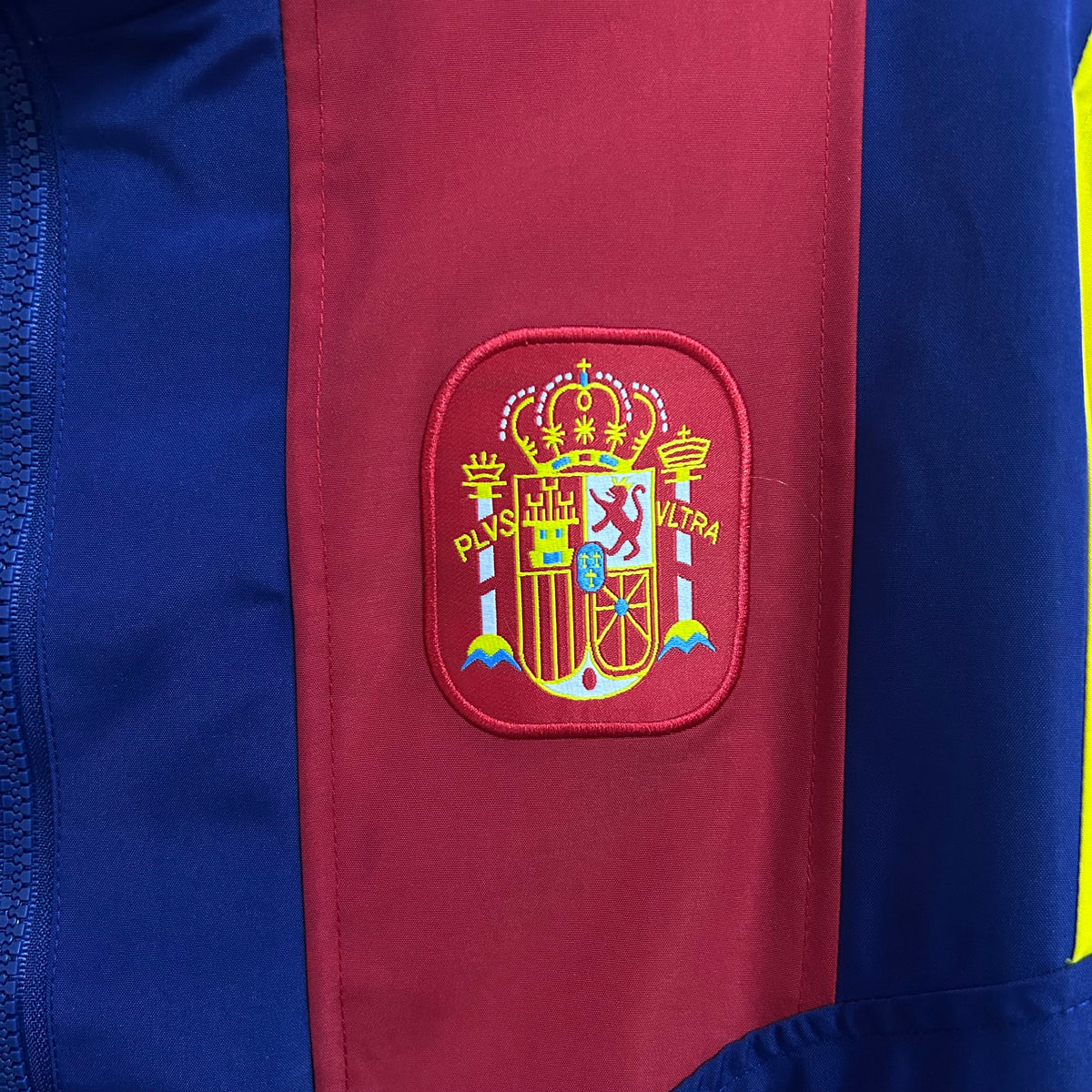 Cortavientos España EQT Track Top