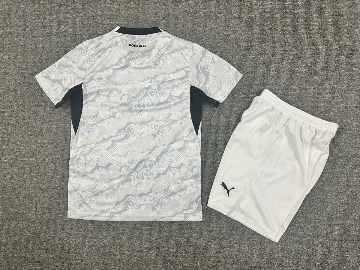 Camiseta + Short Nueva Zelanda Local 26/27 Niños
