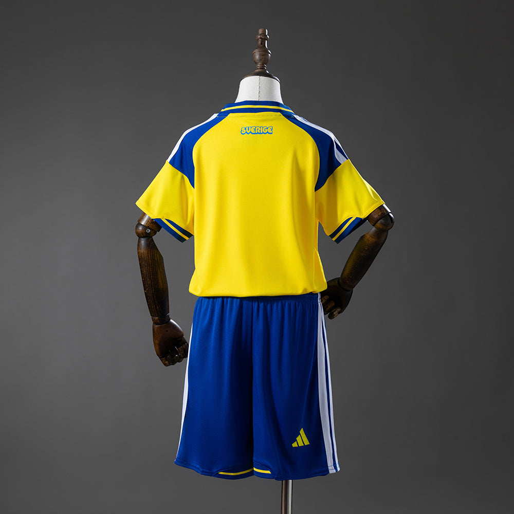 Camiseta + Short Suecia Local 26/27 Niños