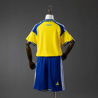 Camiseta + Short Suecia Local 26/27 Niños
