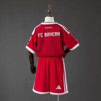 Camiseta + Short Bayern Múnich Local 26/27 Niños