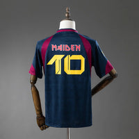 Camiseta West Ham x Iron Maiden The Final Frontier Azul Retro